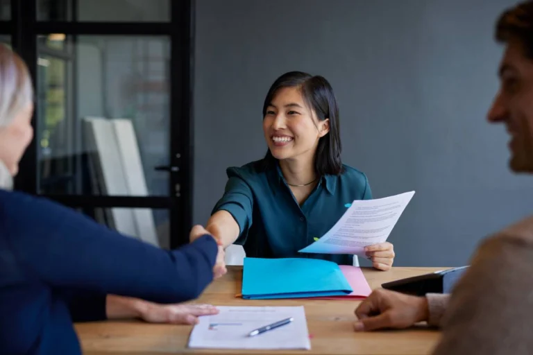 Entretien d'embauche : 3 clés pour vous démarquer efficacement des autres candidats